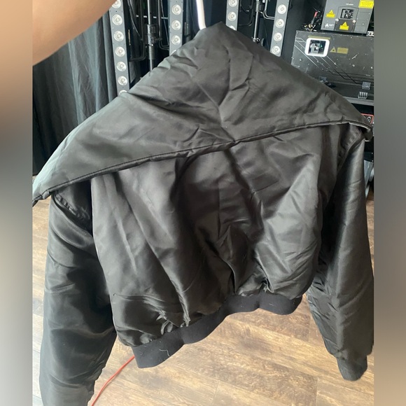 Black Nylon cropped puffer bomber cropped jacket (neon green) oversized - Picture 3 of 5